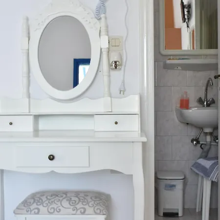 Blue Horizon إيوس خورا