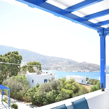 بيت ضيافة Blue Horizon إيوس خورا