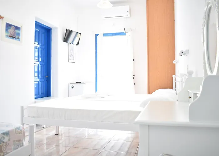 Blue Horizon 3* Chora (Ios)